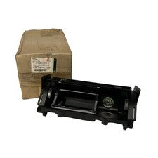 PESTILLO REPOSABRAZOS DE CONSOLA XJ 03-09
